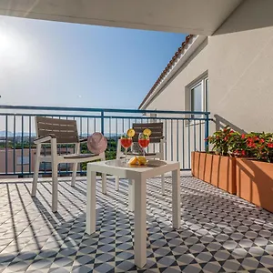 les-dalies-apartamentos.top-hotels-tarragona.com/